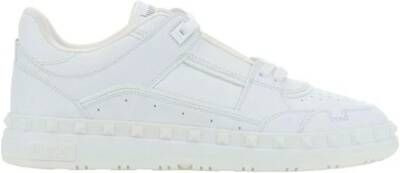 Valentino Garavani Leren sneakers met kegel- en studversieringen White Heren