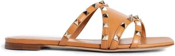 Valentino Garavani Studded Leren Platte Sandalen Brown Dames