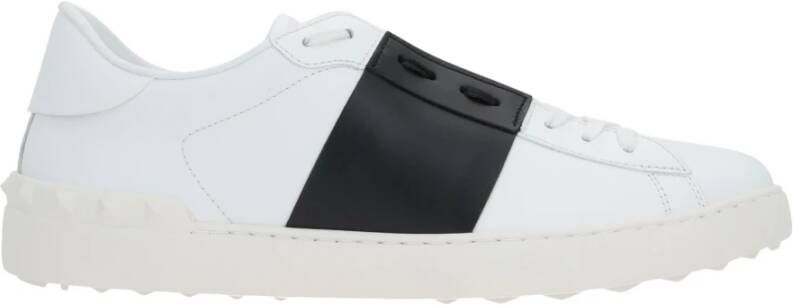 Valentino Garavani Witte leren lage sneakers met zwarte zijstrepen White Dames