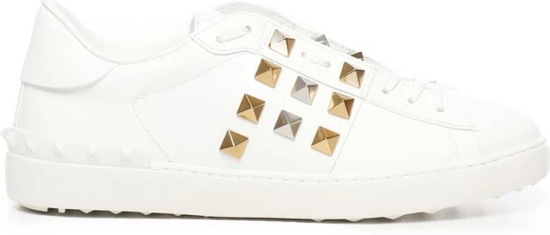 Valentino Garavani Witte Studded Sneakers Veters Ronde Neus White Heren