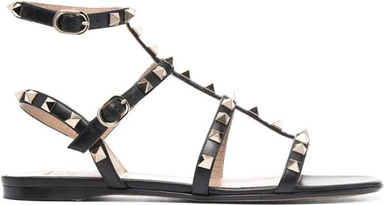 Valentino Garavani Zwarte platte leren sandalen met platina studs Black Dames