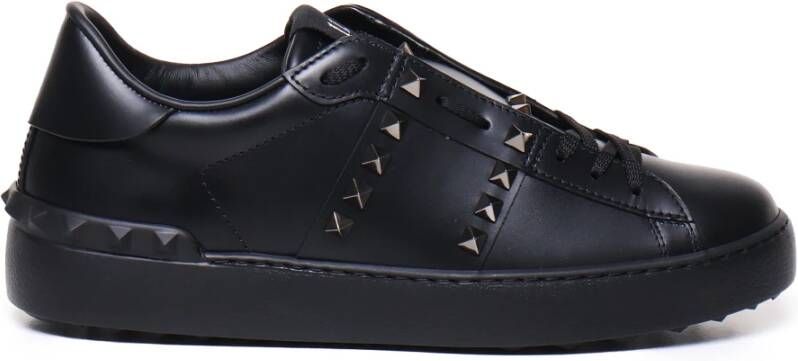 Valentino Garavani Zwarte Sneakers met Studs uit Italië Black Dames