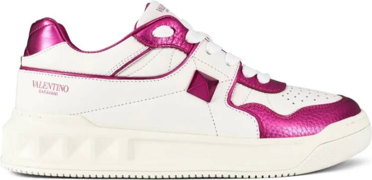 Valentino Rockstud Low-Top Sneakers in Wit Roze Multicolor Dames