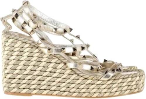 Valentino Vintage Pre-owned Leather espadrilles Beige Dames