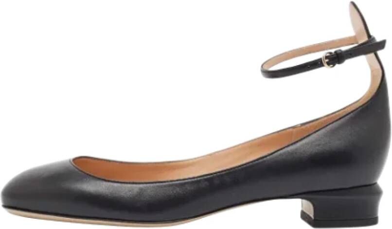 Valentino Vintage Pre-owned Leather flats Black Dames