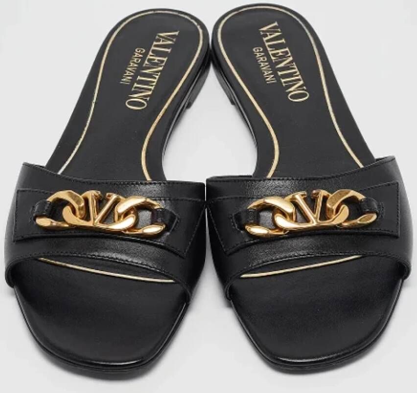 Valentino Vintage Pre-owned Leather flats Black Dames