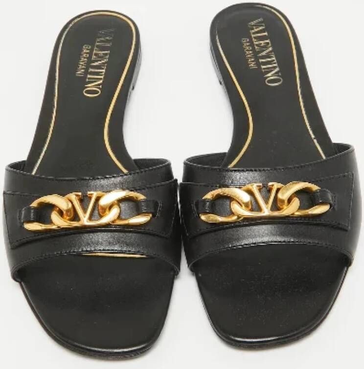 Valentino Vintage Pre-owned Leather flats Black Dames