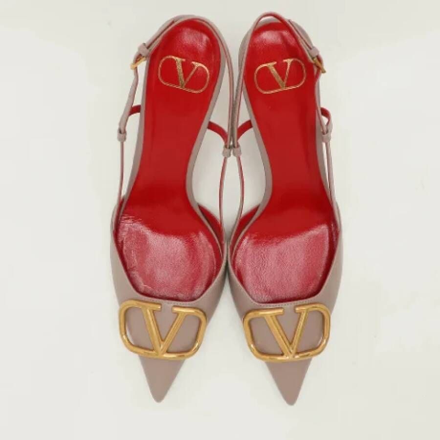 Valentino Vintage Pre-owned Leather heels Beige Dames