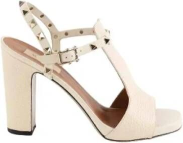 Valentino Vintage Pre-owned Leather heels Beige Dames