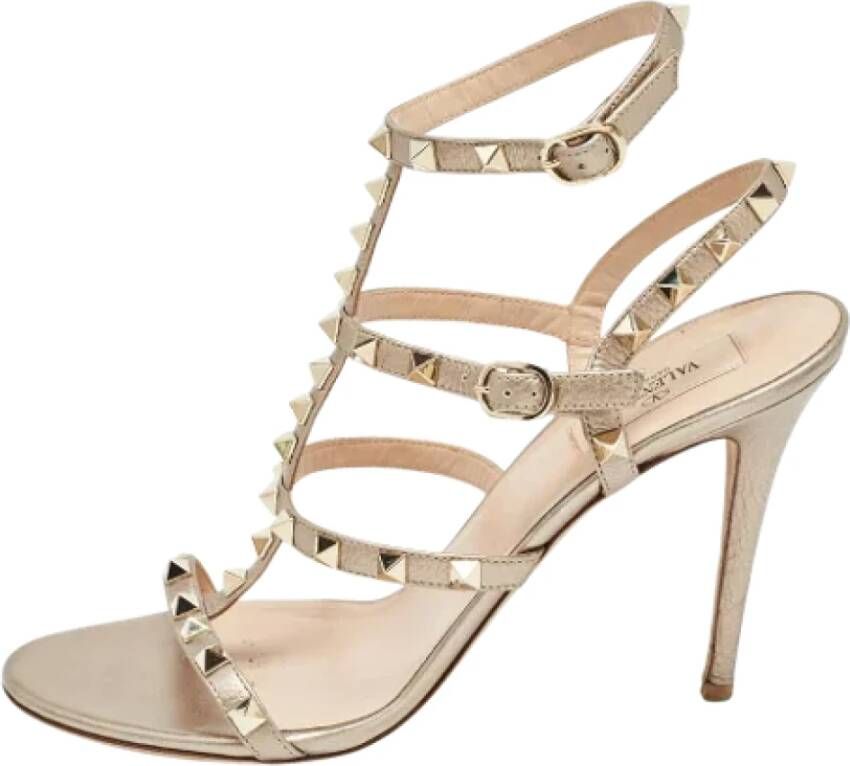 Valentino Vintage Pre-owned Leather sandals Beige Dames