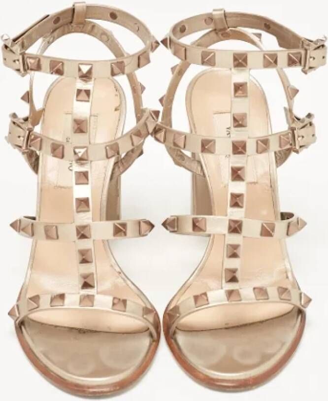 Valentino Vintage Pre-owned Leather sandals Beige Dames