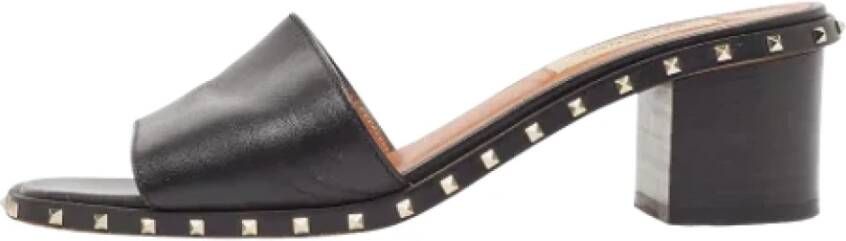 Valentino Vintage Pre-owned Leather sandals Black Dames