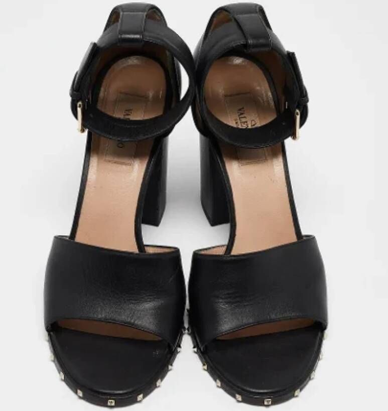 Valentino Vintage Pre-owned Leather sandals Black Dames