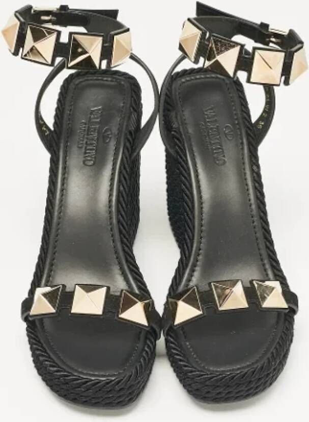 Valentino Vintage Pre-owned Suede sandals Black Dames