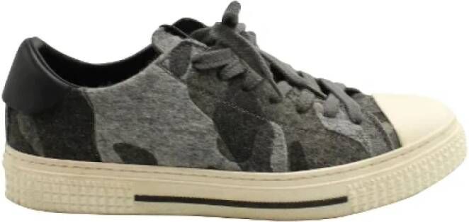 Valentino Vintage Pre-owned Wool sneakers Gray Heren