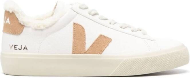 Veja Leren Sneakers met Pebbled Textuur White Dames