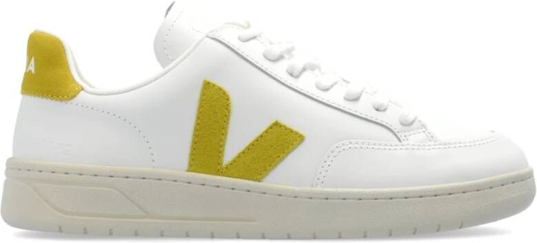 Veja Sportschoenen V-12 van leer White Dames