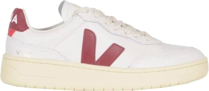 Veja Traced Leather Sneakers in Extra White Marsala White Dames