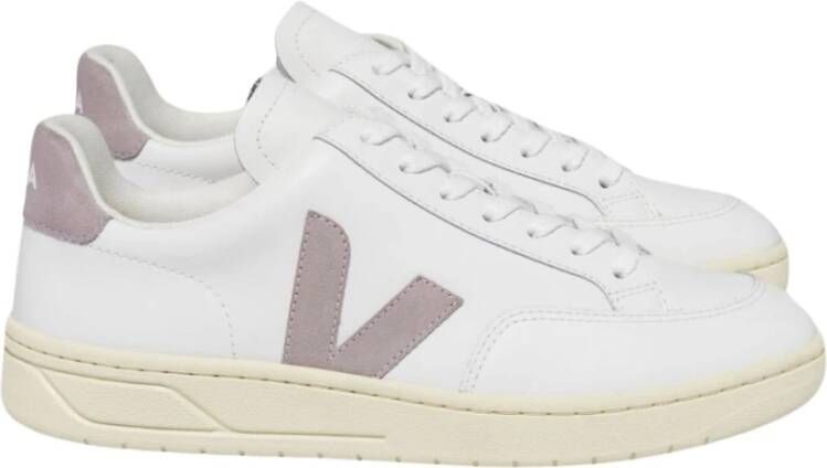 Veja Witte sportieve sneakers met roze details White Dames