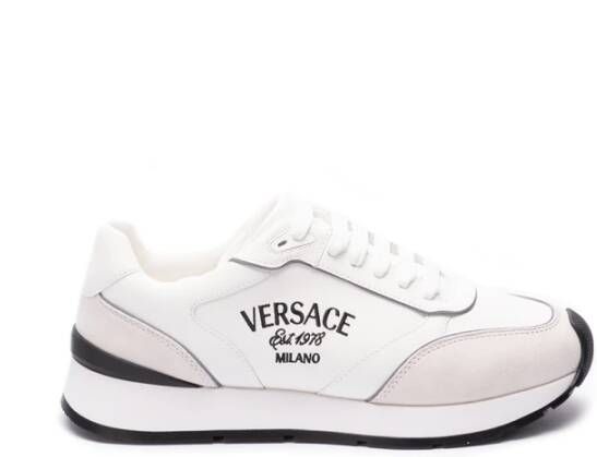 Versace Platte schoenen met geborduurd logo White Heren