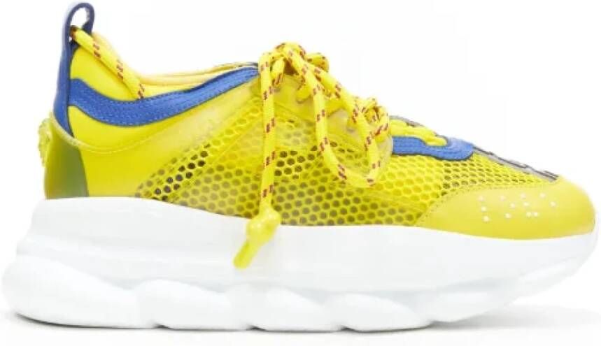 Versace Pre-owned Fabric sneakers Yellow Dames