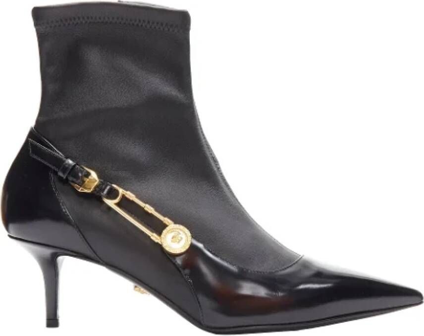 Versace Pre-owned Leather boots Black Dames