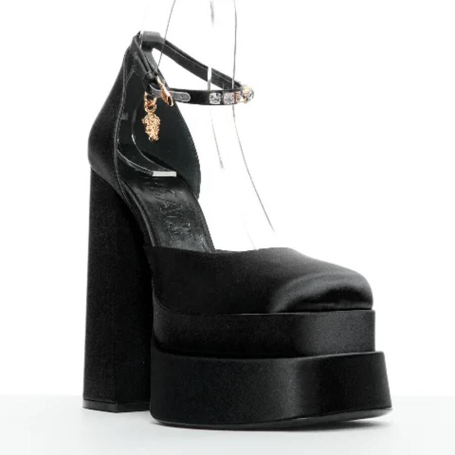 Versace Pre-owned Leather heels Black Dames