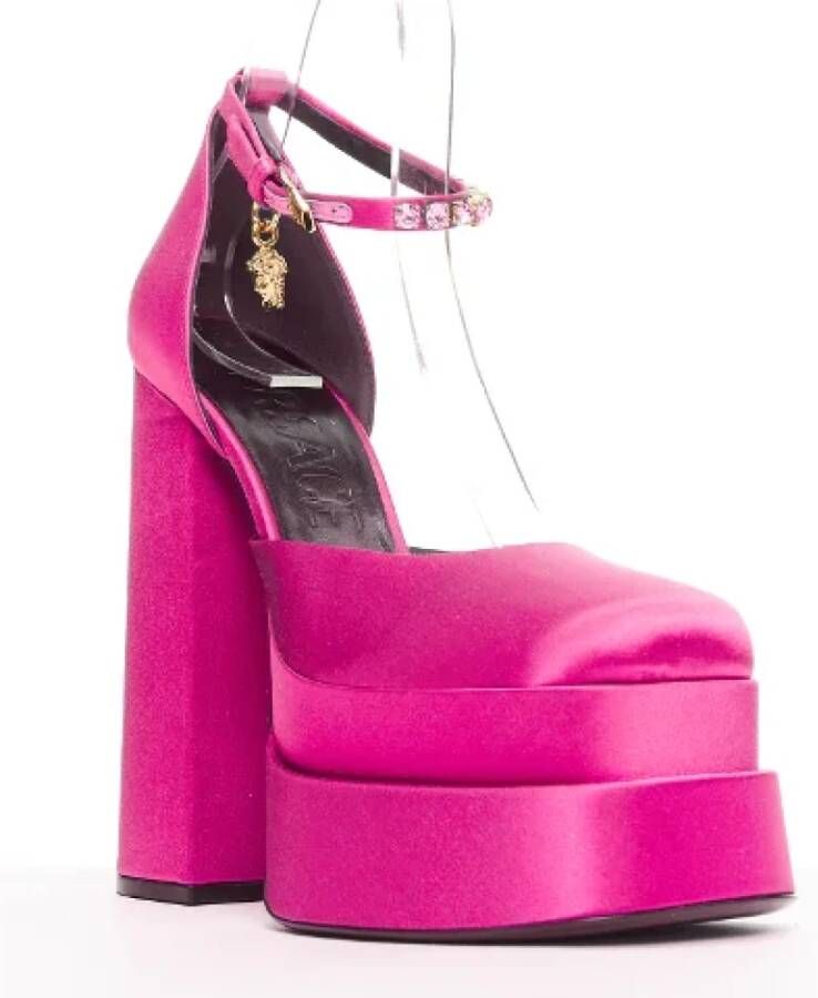 Versace Pre-owned Satin heels Pink Dames