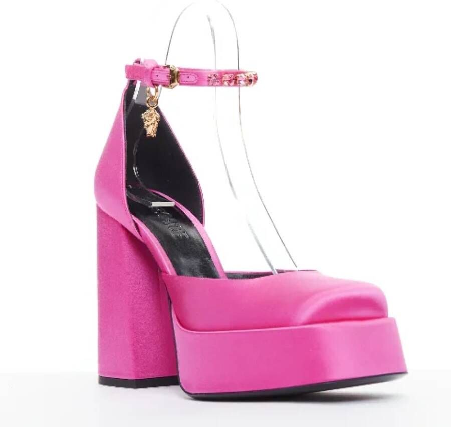 Versace Pre-owned Satin heels Pink Dames