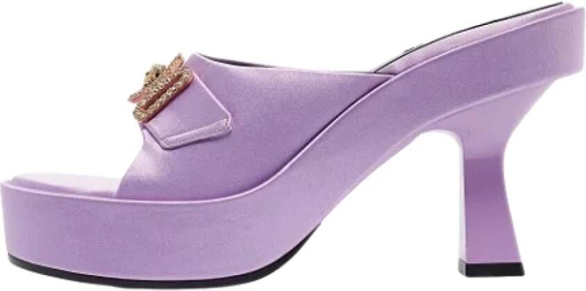 Versace Pre-owned Satin sandals Purple Dames