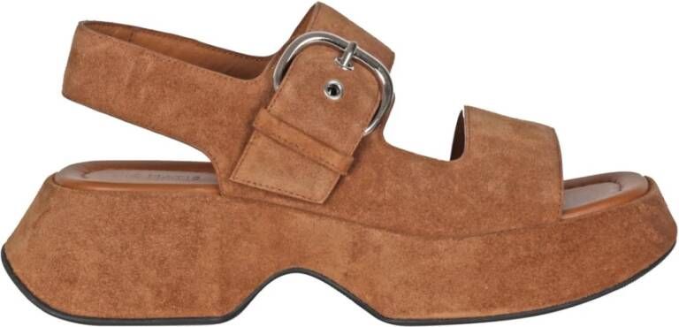 Vic Matié Suede Plateau Sandalen met Metalen Gesp Brown Dames