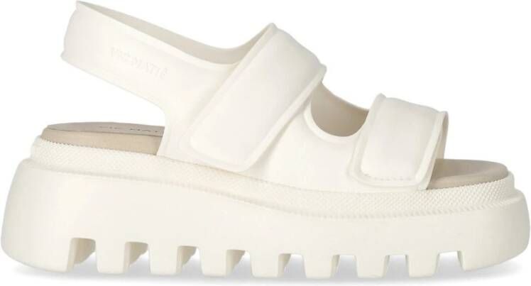 Vic Matié Stijlvolle Sandalen met Volledige Zoolbedekking White Dames