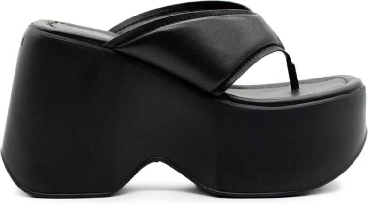 Vic Matié Zachte Zwarte Nappa Kalverleren Flip-Flops Black Dames