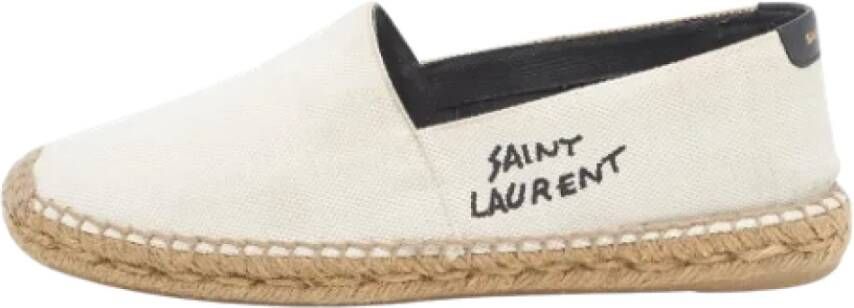 Yves Saint Laurent Vintage Pre-owned Canvas flats Beige Dames