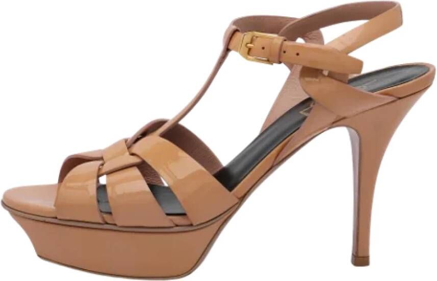 Yves Saint Laurent Vintage Pre-owned Leather sandals Beige Dames