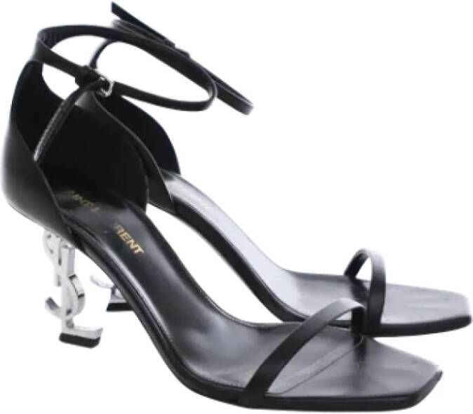 Yves Saint Laurent Vintage Pre-owned Leather sandals Black Dames