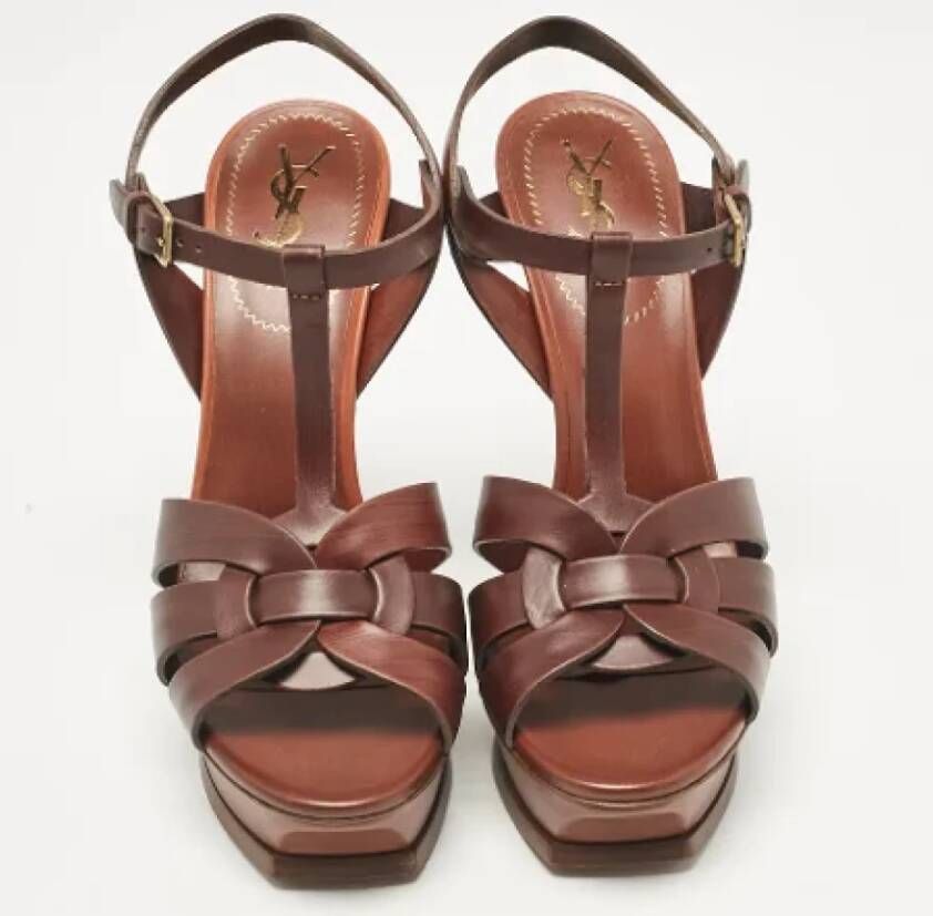 Yves Saint Laurent Vintage Pre-owned Leather sandals Brown Dames