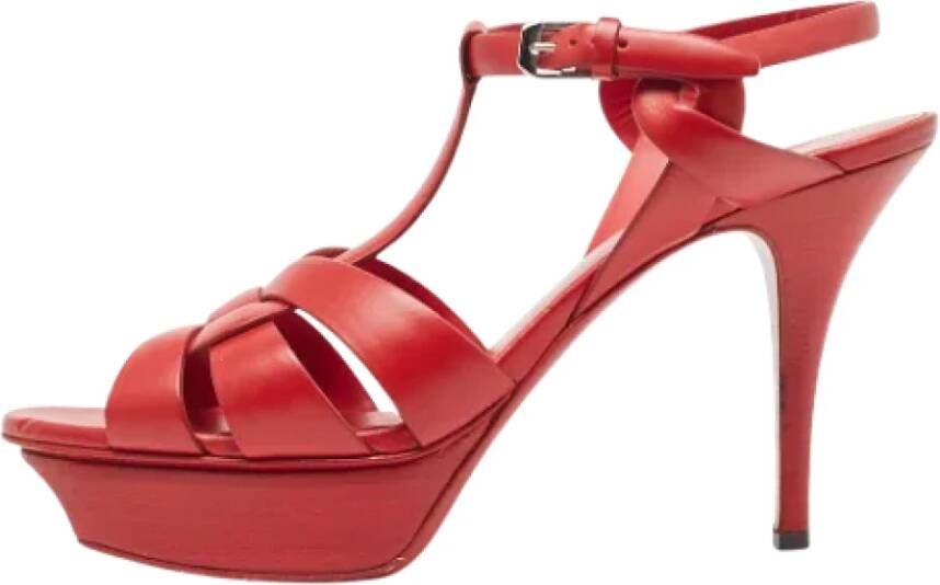 Yves Saint Laurent Vintage Pre-owned Leather sandals Red Dames