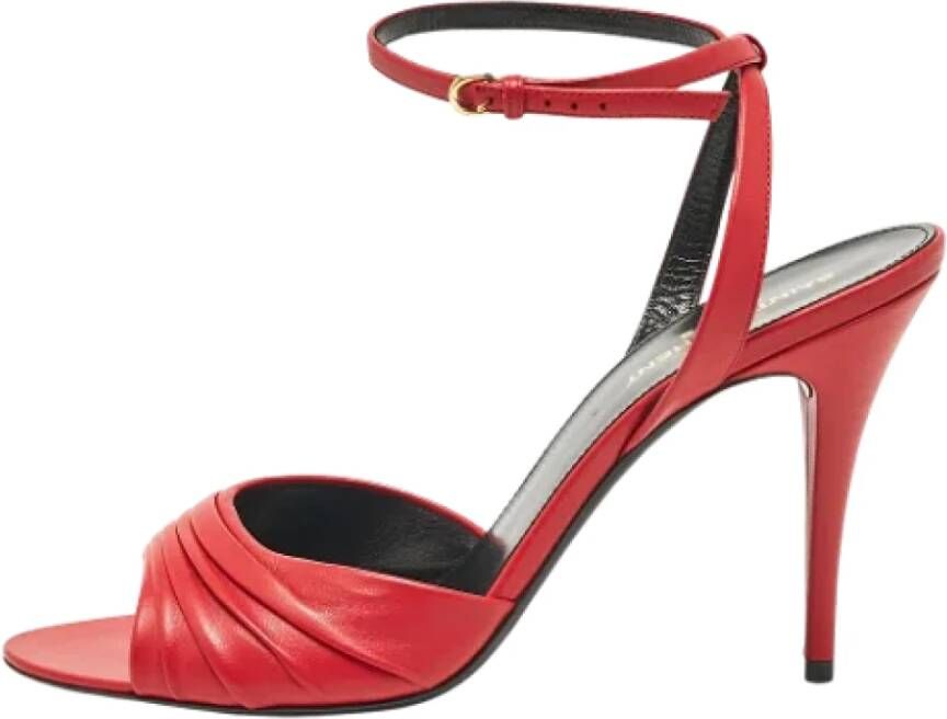 Yves Saint Laurent Vintage Pre-owned Leather sandals Red Dames