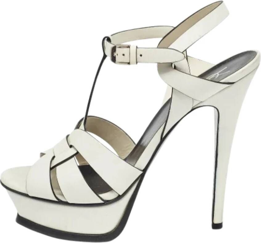 Yves Saint Laurent Vintage Pre-owned Leather sandals White Dames