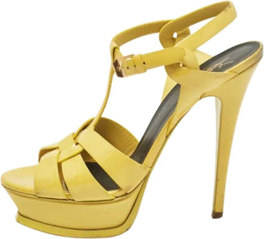 Yves Saint Laurent Vintage Pre-owned Leather sandals Yellow Dames