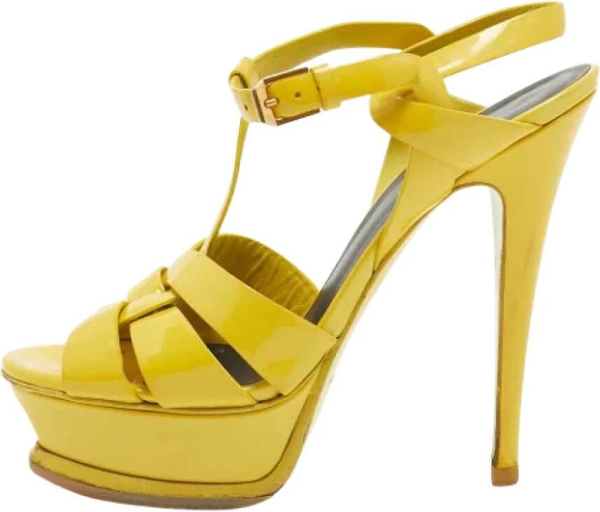 Yves Saint Laurent Vintage Pre-owned Leather sandals Yellow Dames