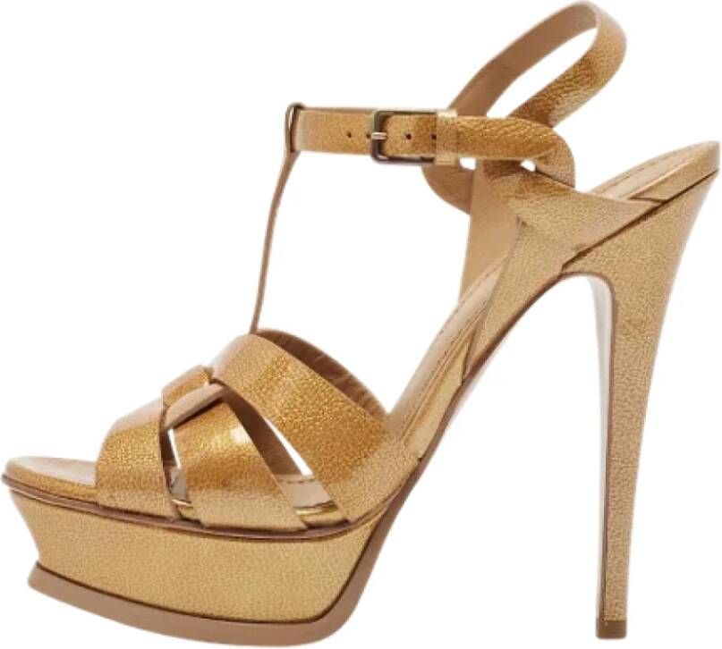 Yves Saint Laurent Vintage Pre-owned Leather sandals Yellow Dames