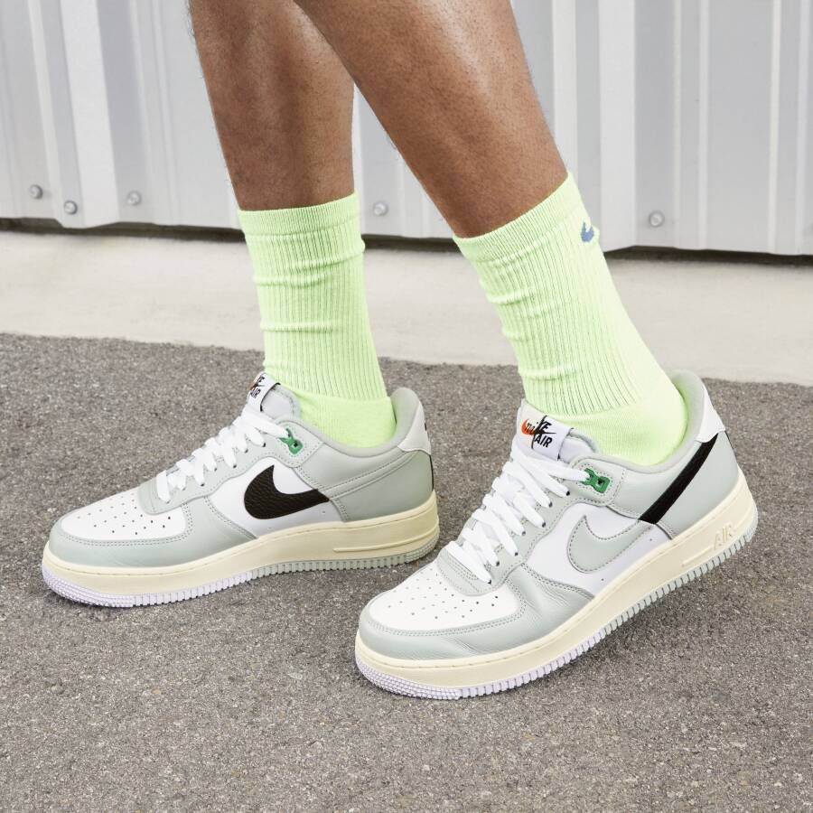 Nike Air Force 1 '07 LV8 Herenschoen Grijs