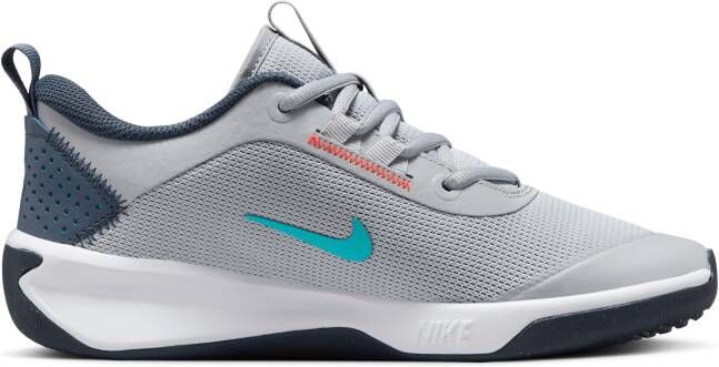 Nike Omni Multi-Court Zaalschoenen voor kids Grijs