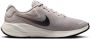 Nike Revolution 7 hardloopschoenen voor dames (straat) Grijs - Thumbnail 4