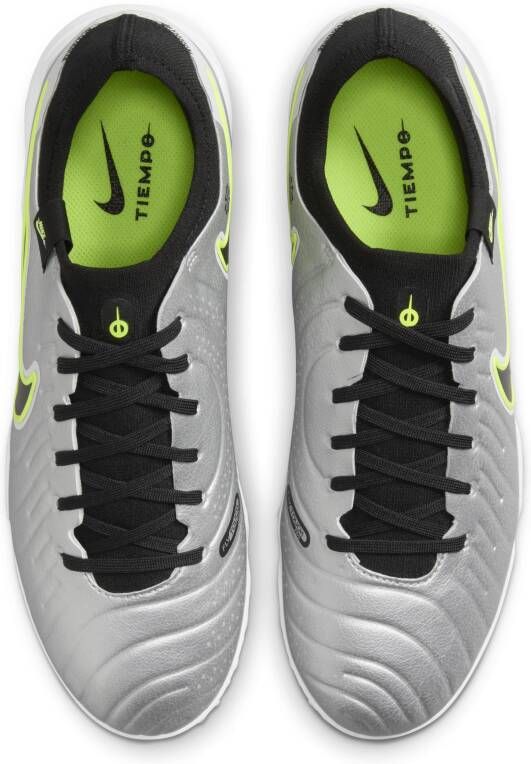 Nike Tiempo Legend 10 Pro low-top voetbalschoen (turf) Grijs