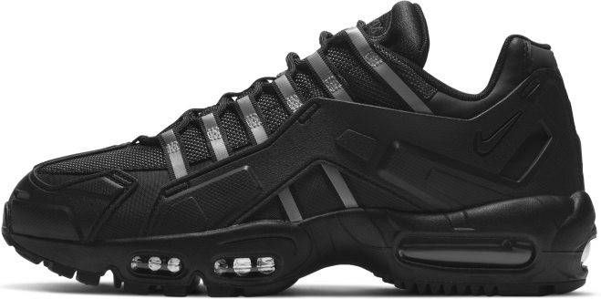 nike mens air max 95 ndstrkt