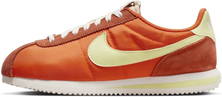 Nike Cortez Textile damesschoenen Oranje