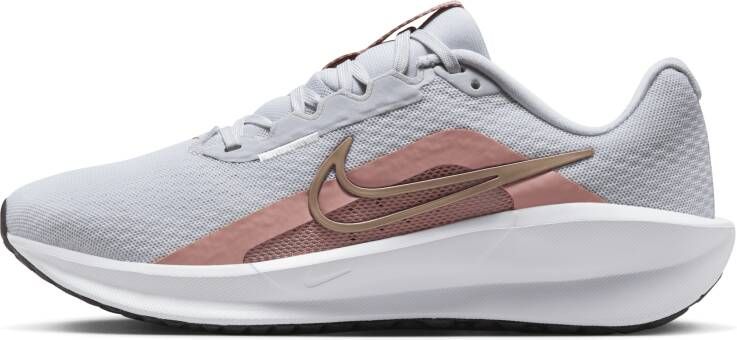 Nike Downshifter 13 hardloopschoenen voor dames (straat) Wit